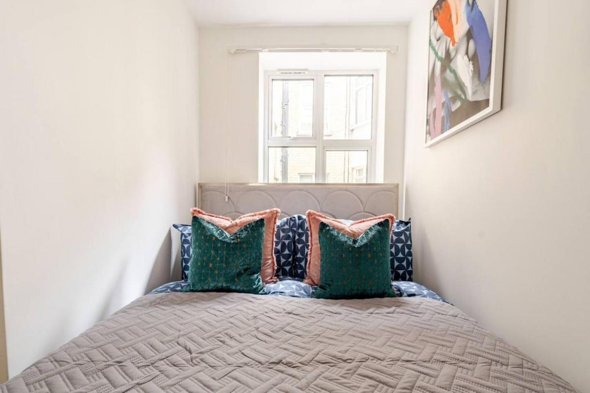 Exquisite 5 Bed Penthouse Appartamento