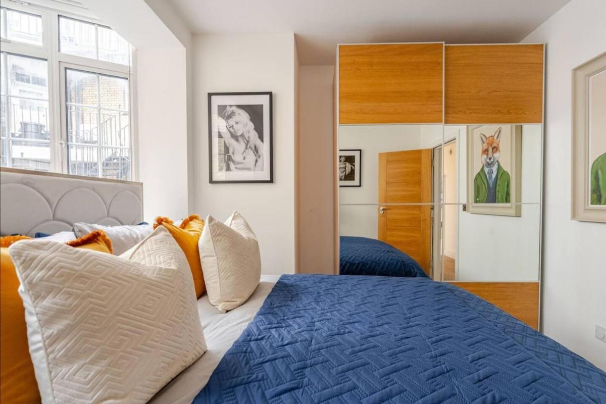 Exquisite 5 Bed Penthouse Appartamento *